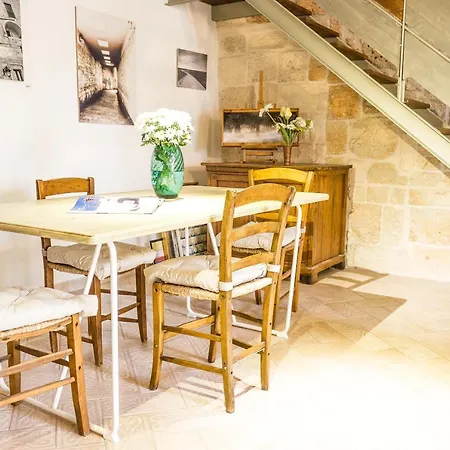 Dimora D'arte Apartment *